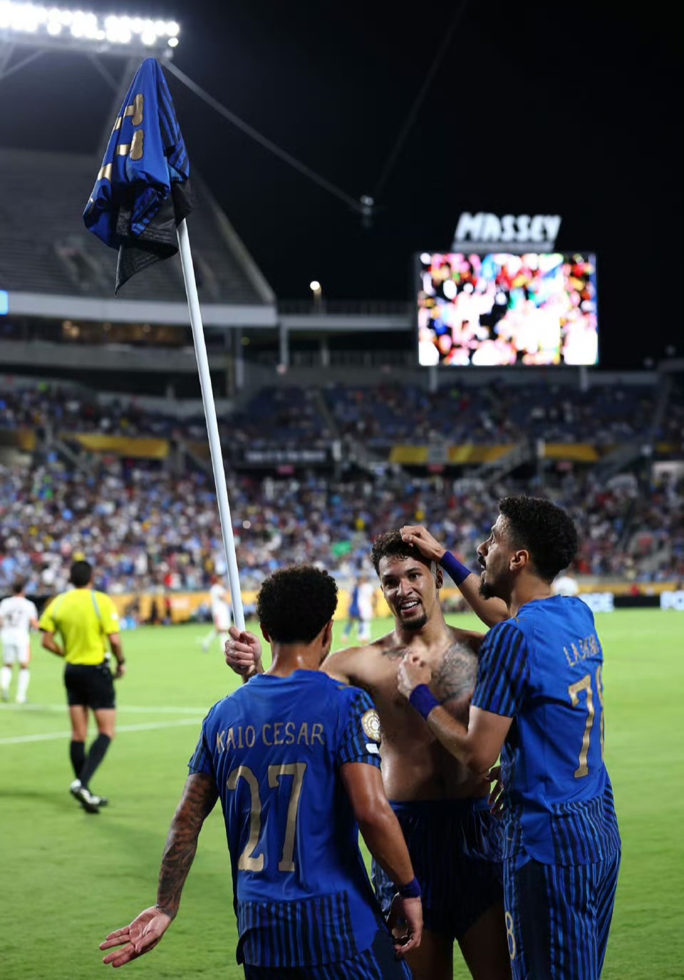 毕尔巴鄂竞技发布备战花絮;赛后造点机会;意大利杯任务艰巨;年轻球员得到机会的简单介绍 毕尔巴鄂竞技发布备战花絮;赛后造点机会;意大利杯任务艰巨;年轻球员得到机会的简单介绍