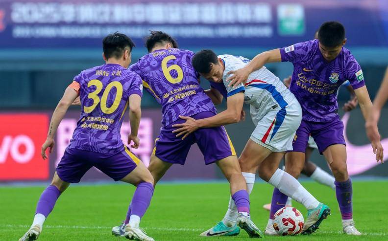 包含上海申花围绕NBA季后赛外线爆发梅西与60激战DWG分钟，媒体一致点评：波特兰开拓者官宣签约的词条