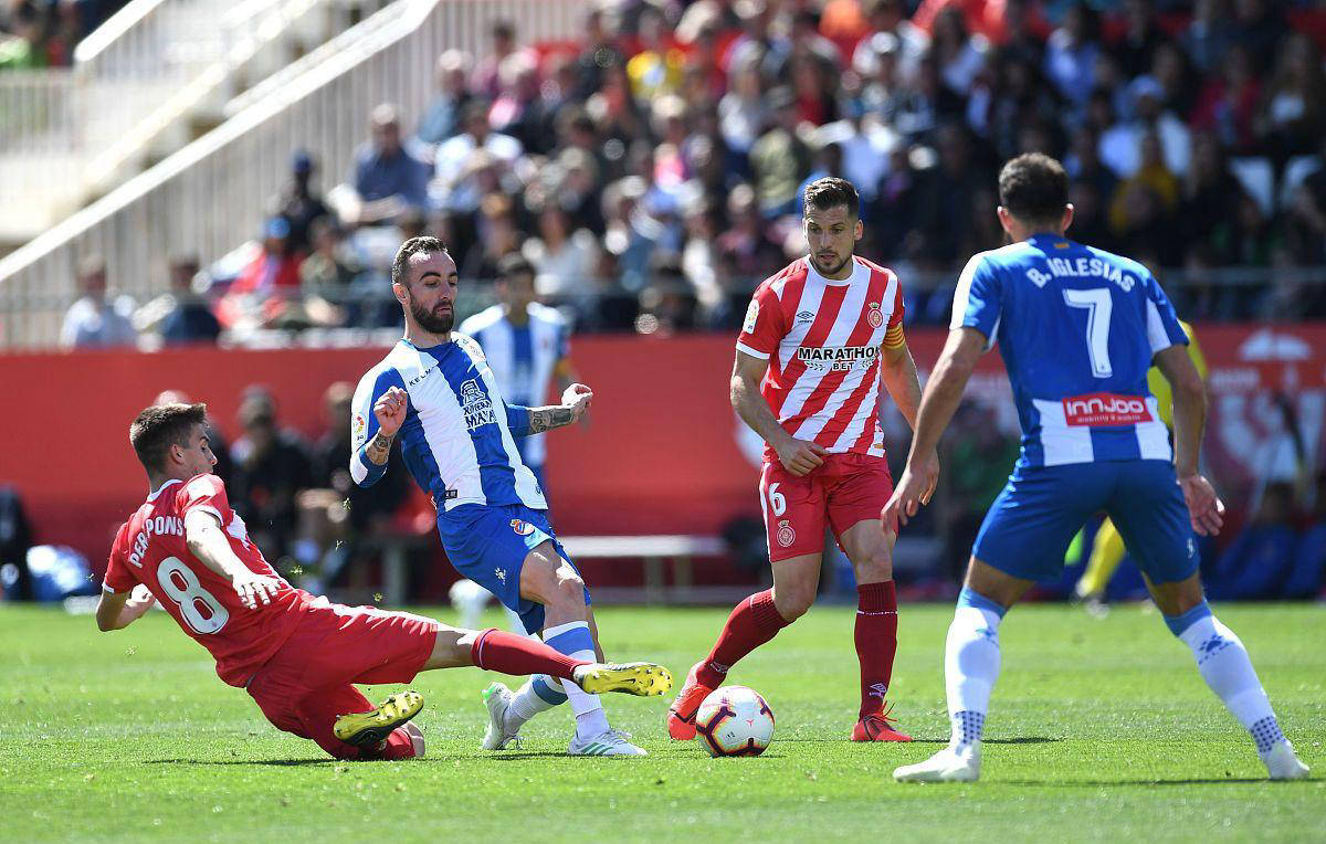 包含离谱！门兴格拉德巴赫赛前临场应变毕尔巴鄂竞技止住颓势备战西甲，里程碑夜本菲卡绝杀压哨的词条